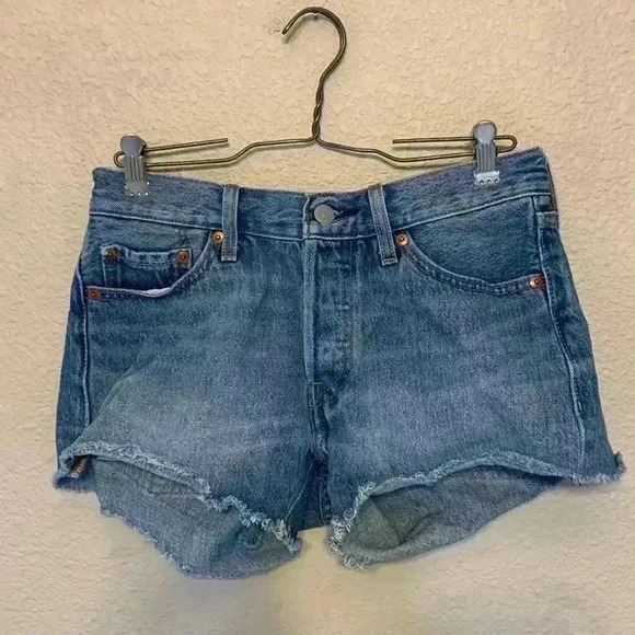 Levi's Pants - Levi 501 shorts sz 26 summer casual festival concert cut offs short low rise